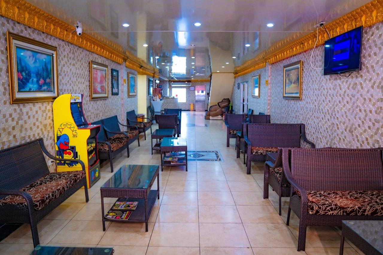 Metro Hotel Couva Exterior foto
